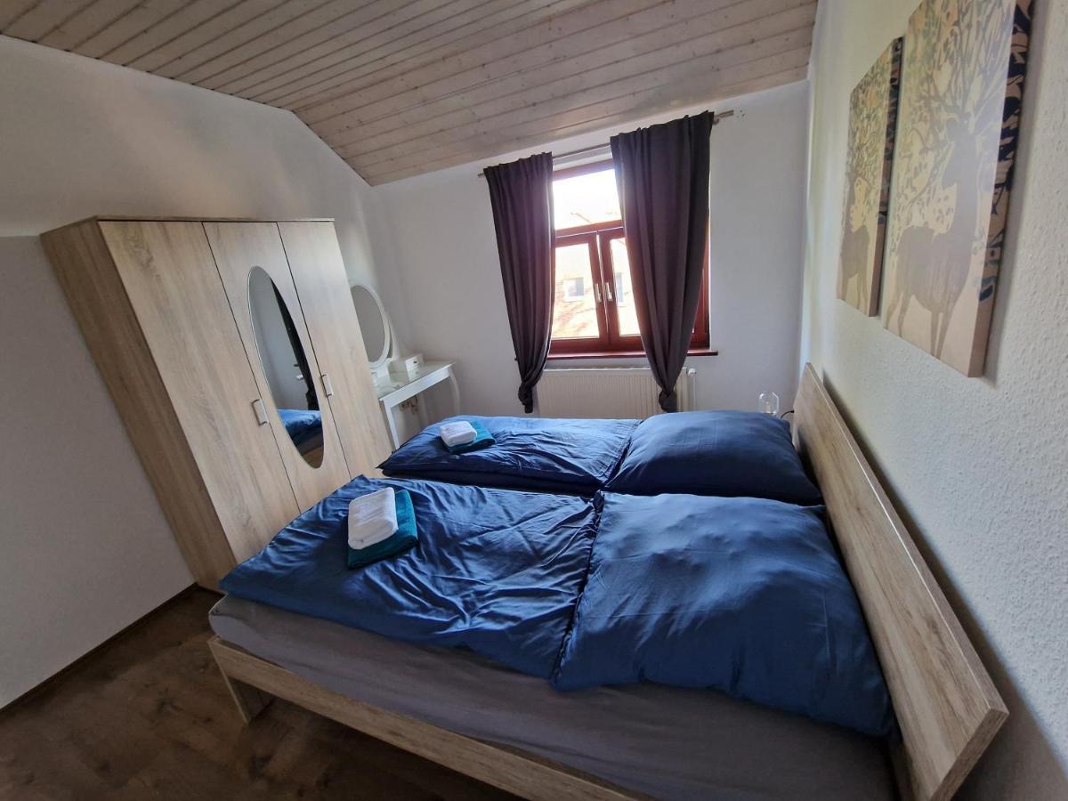 98Qm Wohnung Im Villenviertel - Voll Ausgestattet Mit Balkon Und Kamin - Wlan Gratis Wilhelmshaven Esterno foto