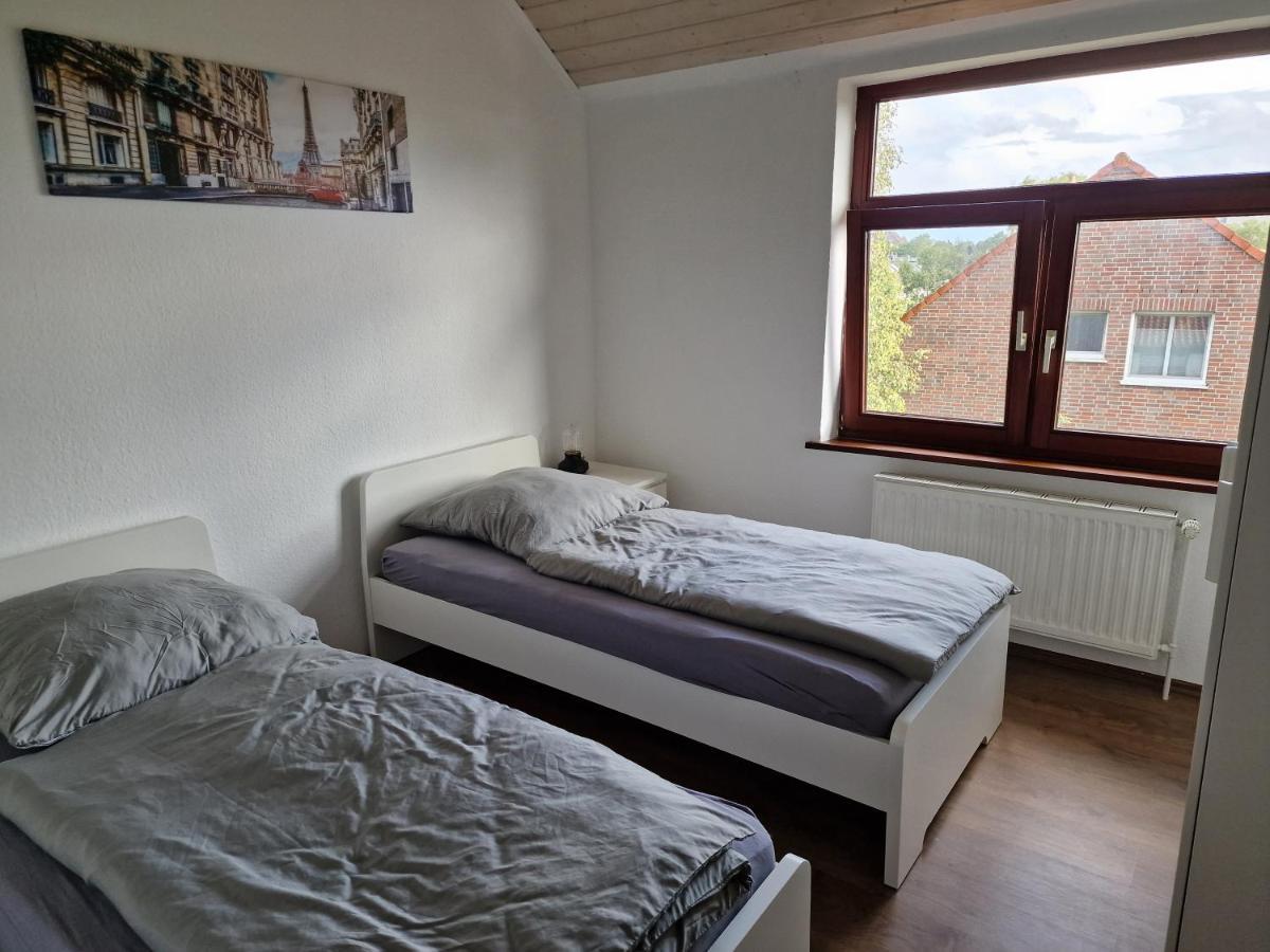 98Qm Wohnung Im Villenviertel - Voll Ausgestattet Mit Balkon Und Kamin - Wlan Gratis Wilhelmshaven Esterno foto