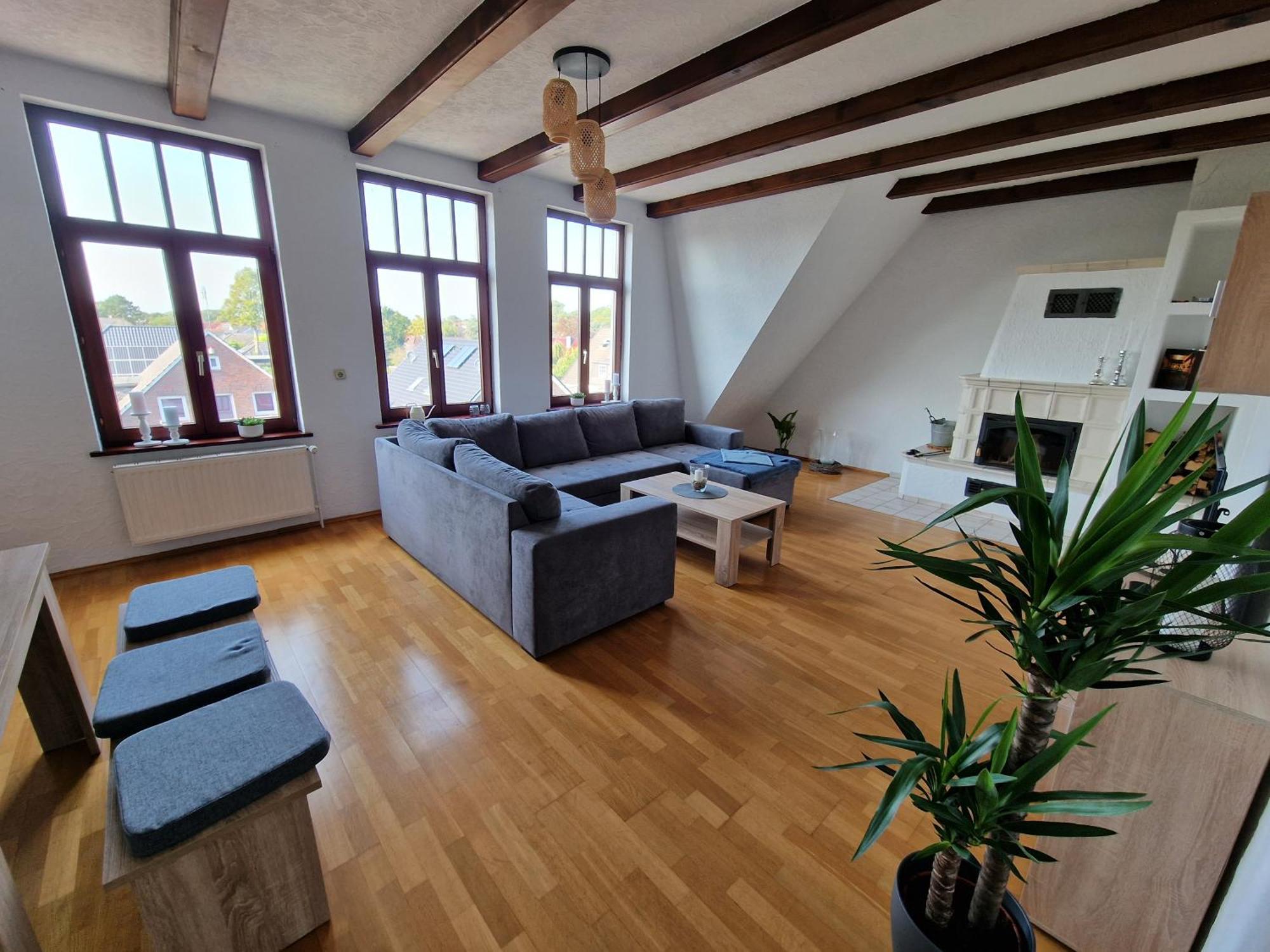 98Qm Wohnung Im Villenviertel - Voll Ausgestattet Mit Balkon Und Kamin - Wlan Gratis Wilhelmshaven Esterno foto